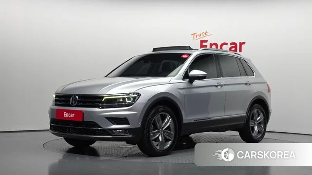 Volkswagen Tiguan second Generation 2018 Серебряный из Кореи