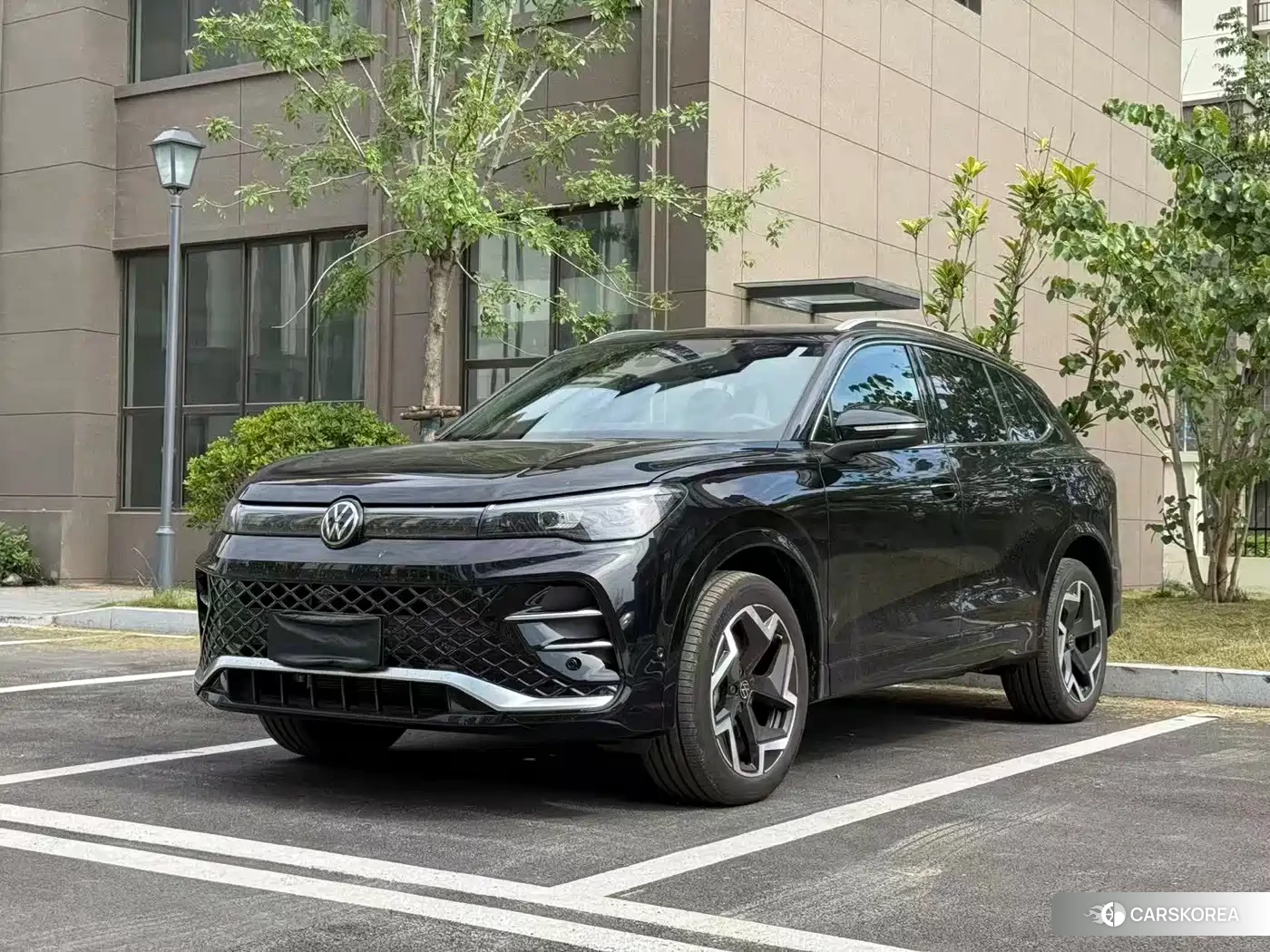 Volkswagen Tiguan L 2026 Черный из Китая