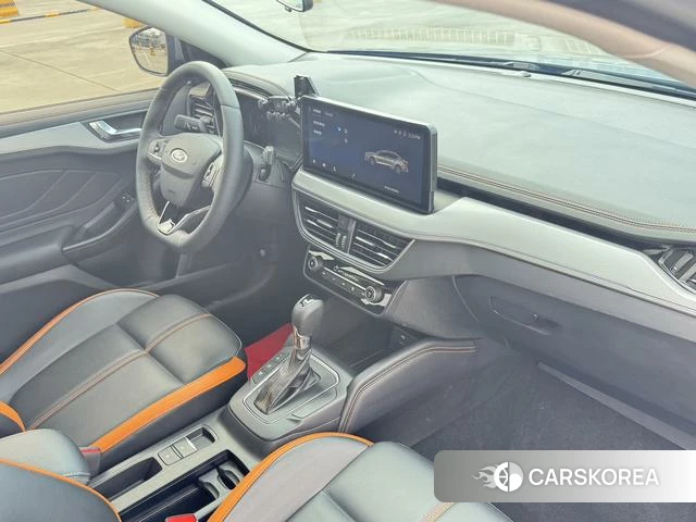 Ford Fox 2023 Серебристо-серый из Китая
