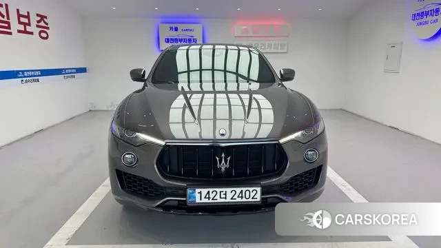 Maserati Levante 2018 Серый из Кореи