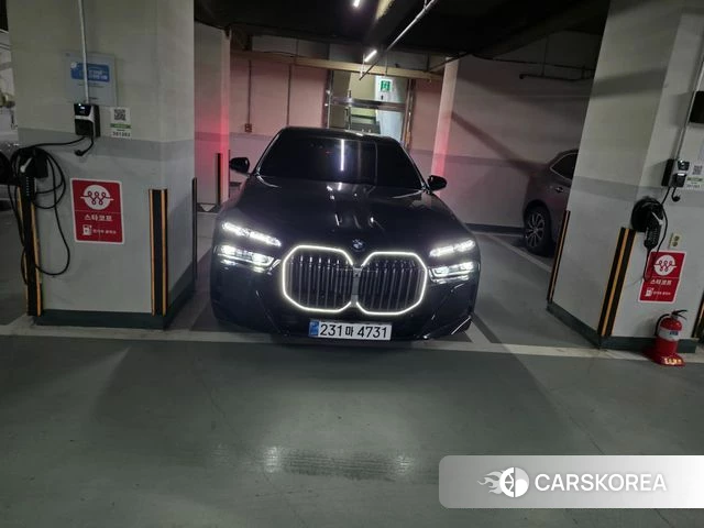 BMW 7 Series (G70) 2025 Черный из Кореи
