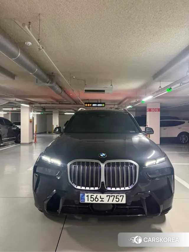 BMW X7 (G07) 2025 Черный из Кореи