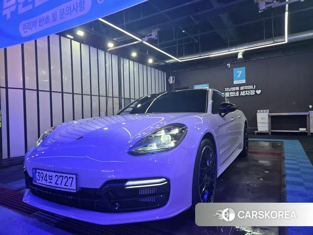 Porsche Panamera (971) 2018 Серебряный из Кореи