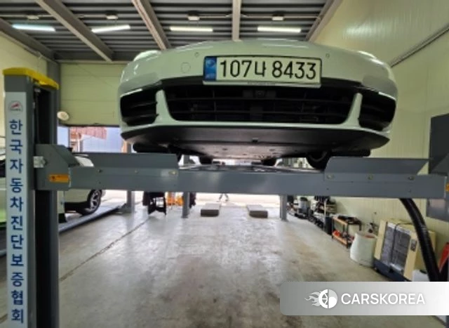 Porsche Panamera (971) 2018 Белый из Кореи