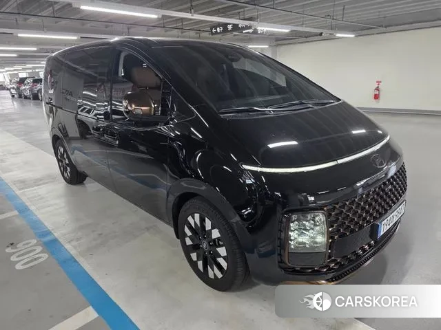 Hyundai Staria 2024 Черный из Кореи