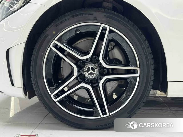 Mercedes-Benz Class C 2021 Белый из Китая