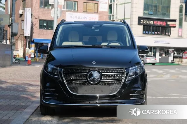 Mercedes-Benz V-Class 2025 Черный из Кореи