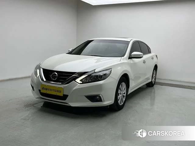 Nissan Teana 2018 Белый из Китая
