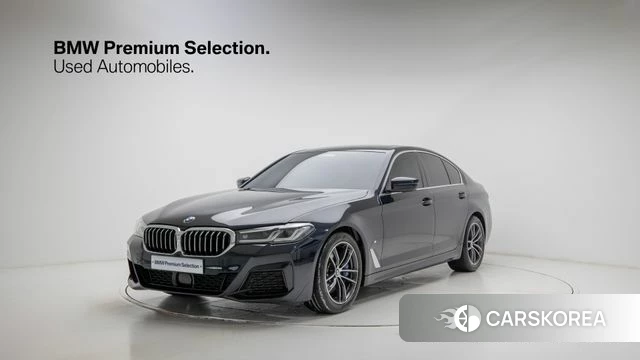 BMW 5 Series (G30) 2022 Черный из Кореи