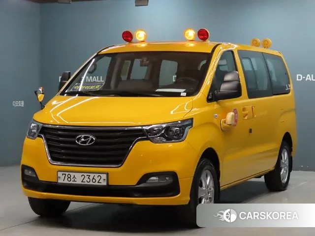 Hyundai The New Grand Starex 2019 Желтый из Кореи