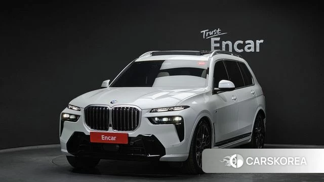 BMW X7 (G07) 2025 Белый из Кореи