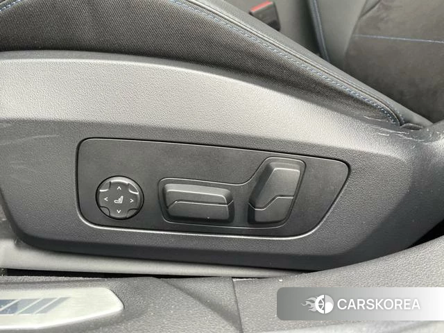BMW 2 series 2025 Красный из Китая