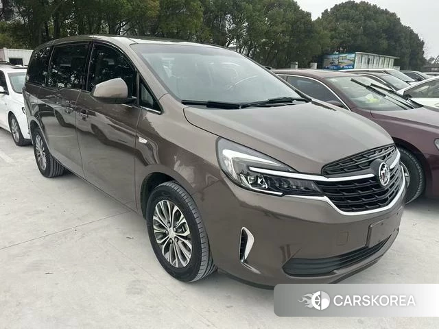 Buick GL8 2023 Шампань из Китая