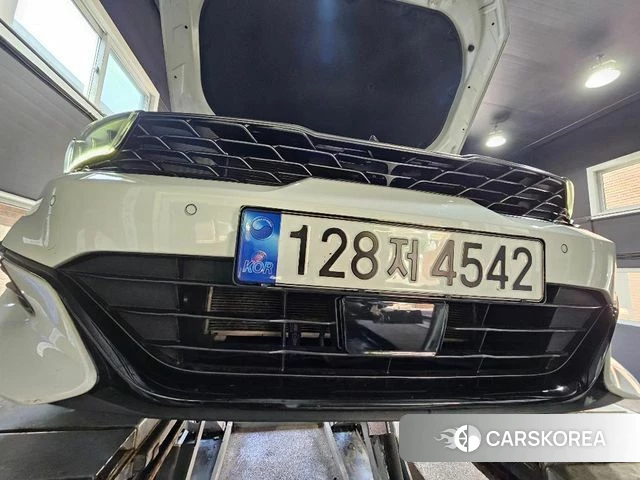 Kia K5 3rd generation 2022 Белый из Кореи