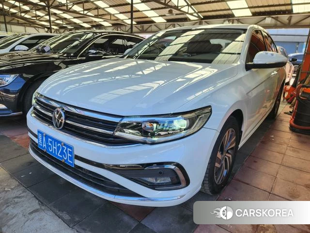 Volkswagen Bora 2023 Белый из Китая
