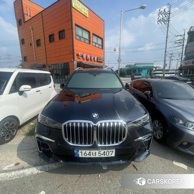 BMW X7 (G07) 2021 Черный из Кореи