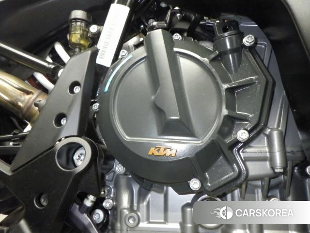 Engine photo