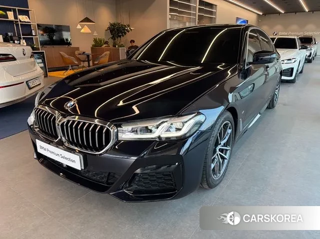 BMW 5 Series (G30) 2023 Черный из Кореи