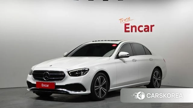 Mercedes-Benz E-Class W213 2021 Белый из Кореи