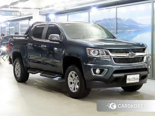 Chevrolet (GM Daewoo) Colorado 2019 Небесно-голубой из Кореи