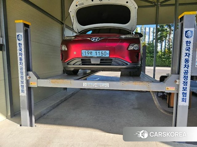 Hyundai Kona Electric 2018 Белый из Кореи