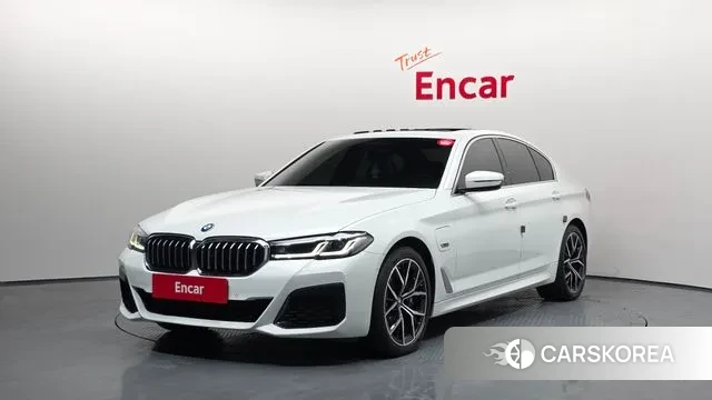 BMW 5 Series (G30) 2022 Белый из Кореи