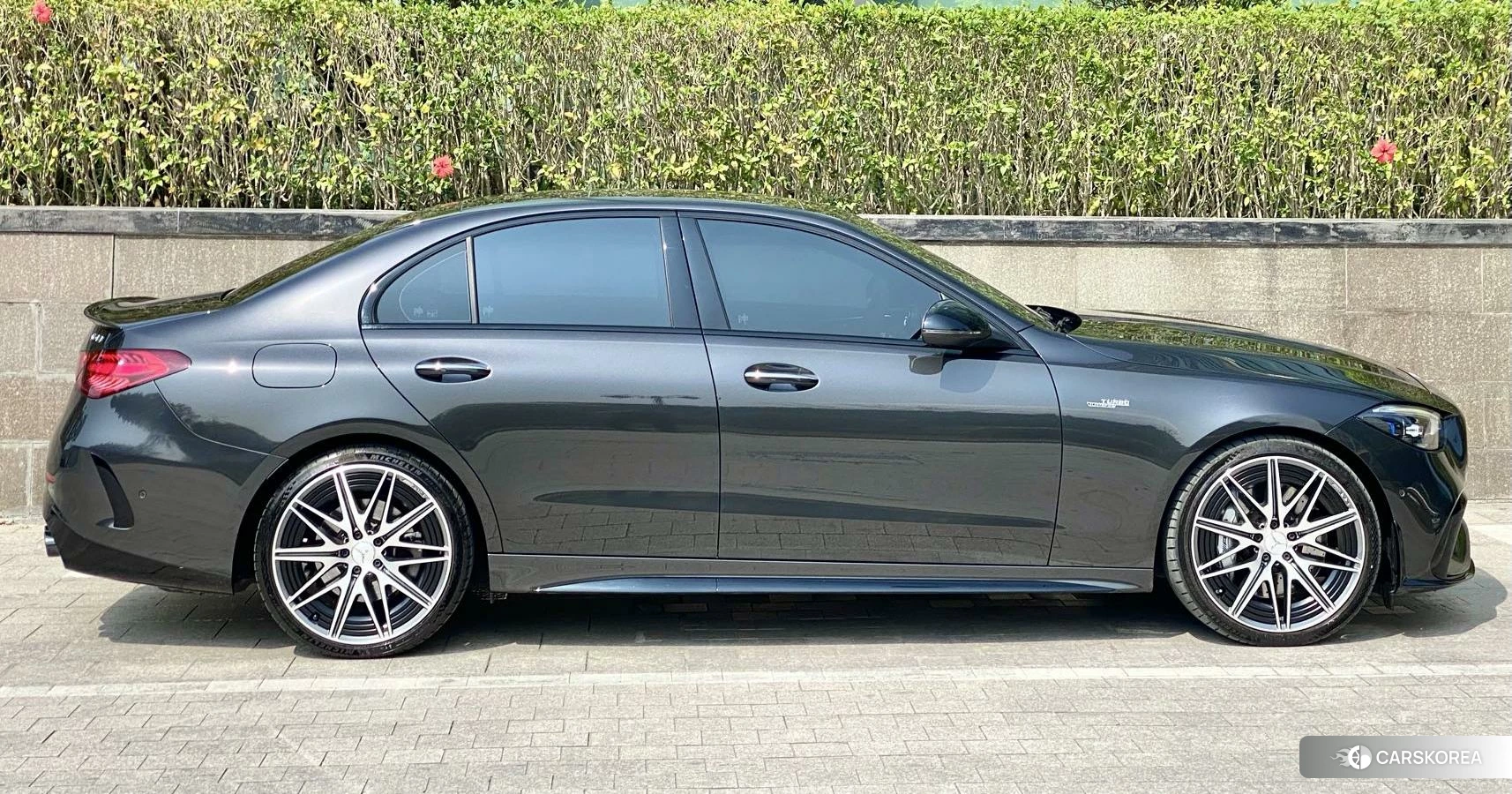 Mercedes-Benz AMG C-Class 2023 Темно-серый из Китая
