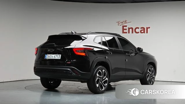 Chevrolet (GM Daewoo) Trax Crossover 2024 Черный из Кореи