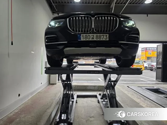 BMW X5 (G05) 2022 Черный из Кореи