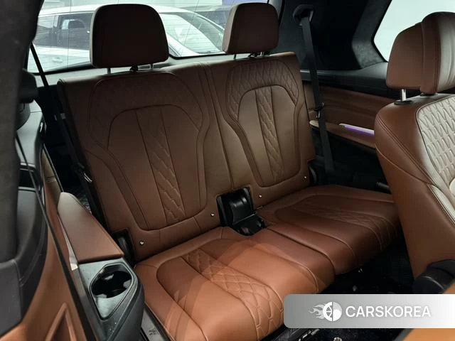 BMW X7 2021 Темно-серый из Китая