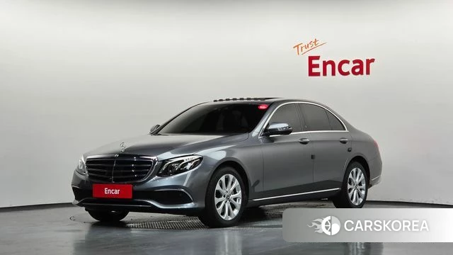 Mercedes-Benz E-Class W213 2020 Серый из Кореи