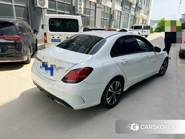 Mercedes-Benz Class C 2019 Белый из Китая