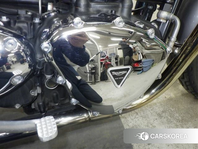 Engine photo