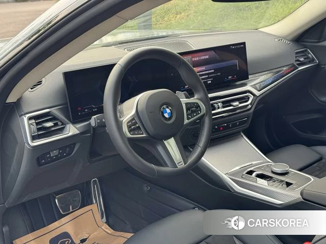 BMW 2 series (imported) 2025 Серебристо-серый из Китая