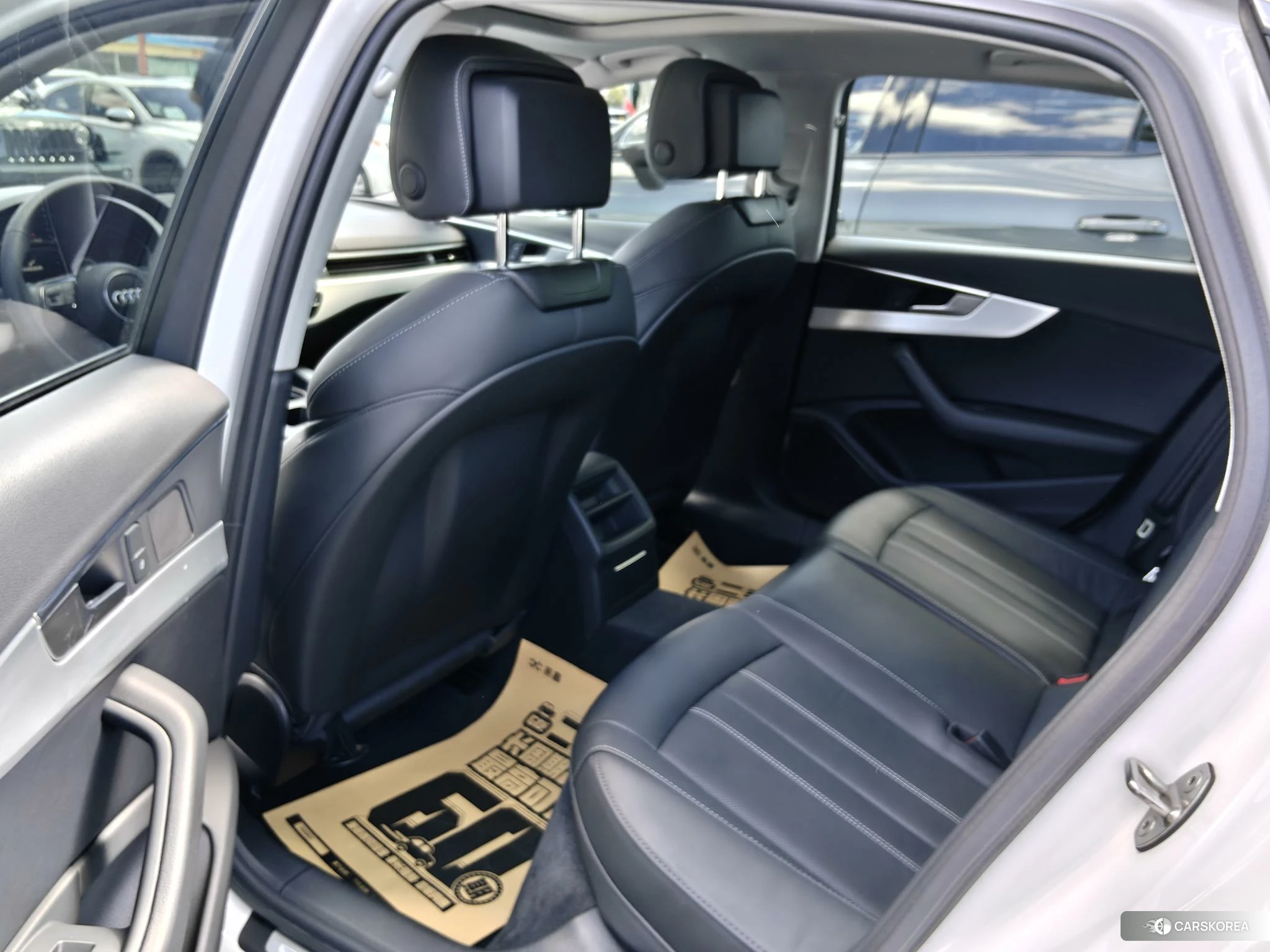 Audi A4L 2020 Белый из Китая