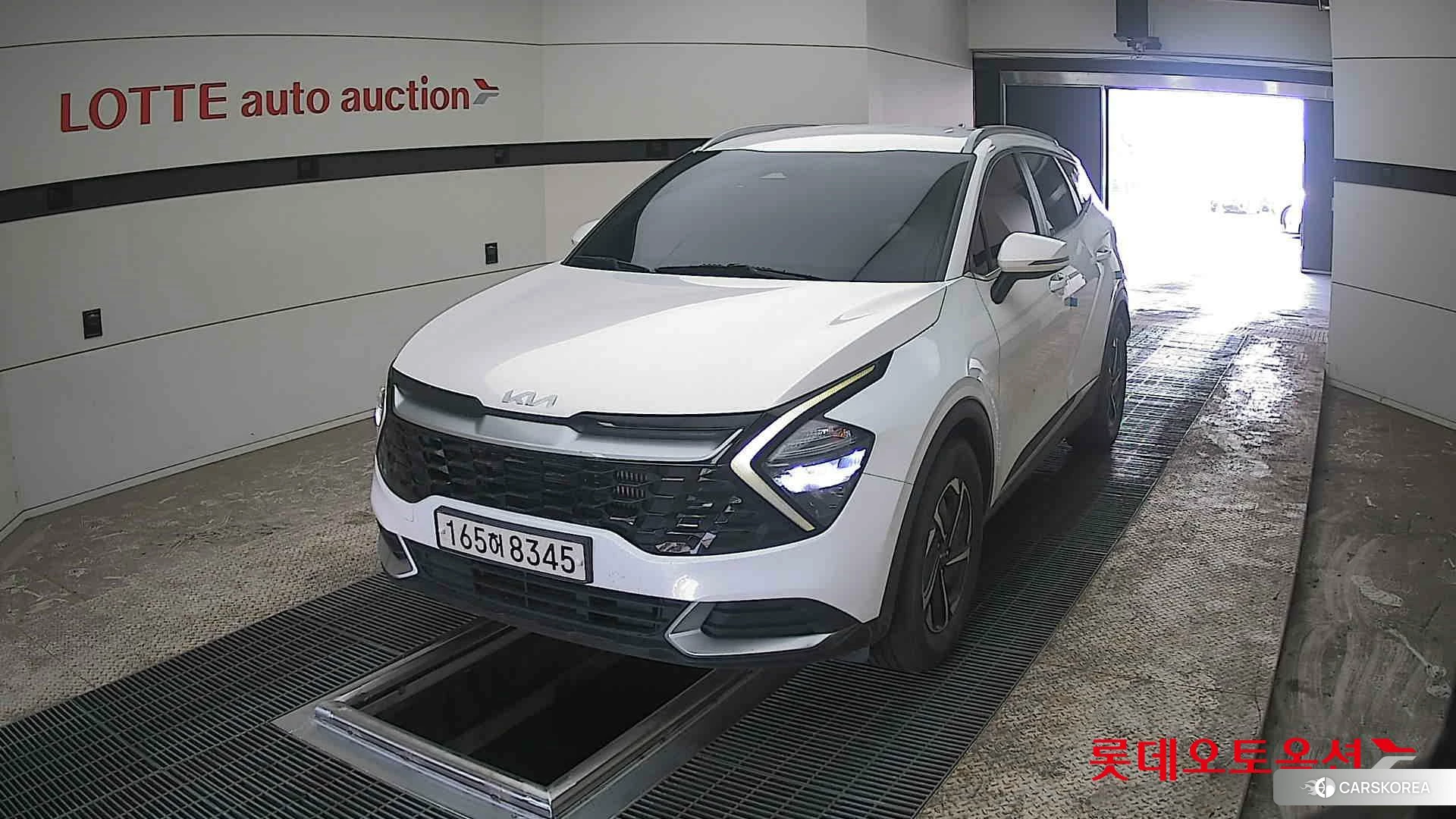 Kia Sportage Hybrid 2022 Snow White Pearl (optional) из Кореи