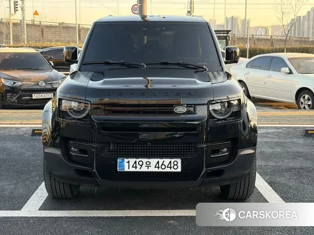 Land Rover Defender (L663) 2023 Черный из Кореи