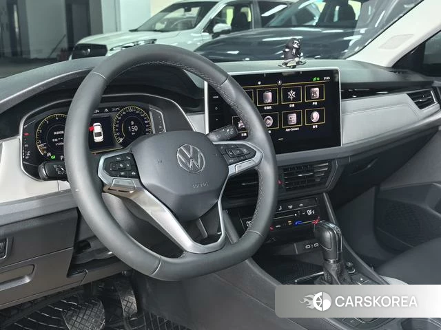 Volkswagen Bora 2022 Белый из Китая