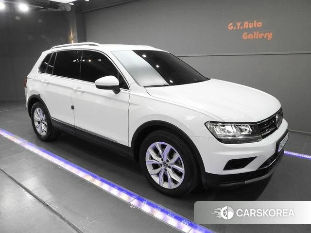 Volkswagen Tiguan second Generation 2020 Белый из Кореи