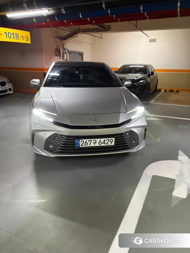 Toyota Camry (XV80) 2025 Серебряный из Кореи