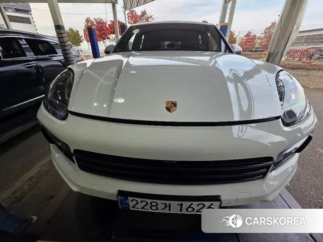 Porsche Cayenne (PO536) 2019 Белый из Кореи
