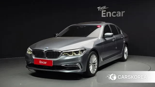 BMW 5 Series (G30) 2018 Светло-серебряный цвет из Кореи