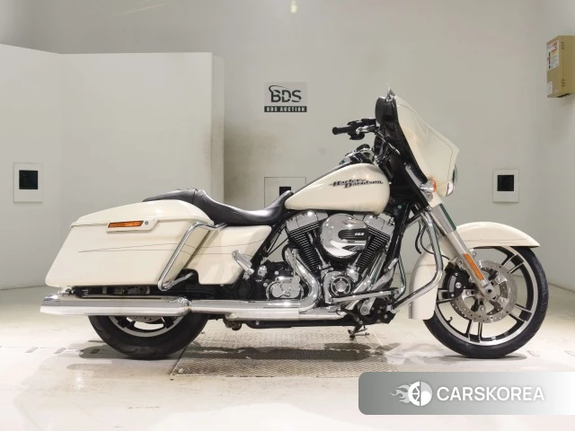 Harley-Davidson Street Glide FLHXS1690 2015 из Японии, фото 3