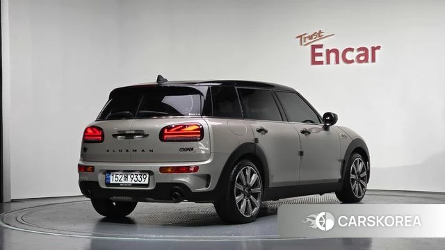 Mini Cooper S Clubman 2023 Жемчужный цвет из Кореи