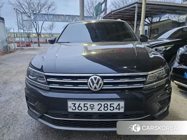 Volkswagen Tiguan second Generation 2020 Черный из Кореи