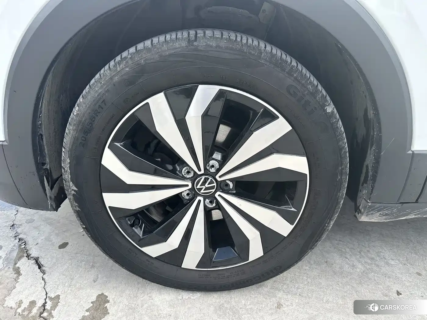 Volkswagen Tharu 2025 Белый из Китая