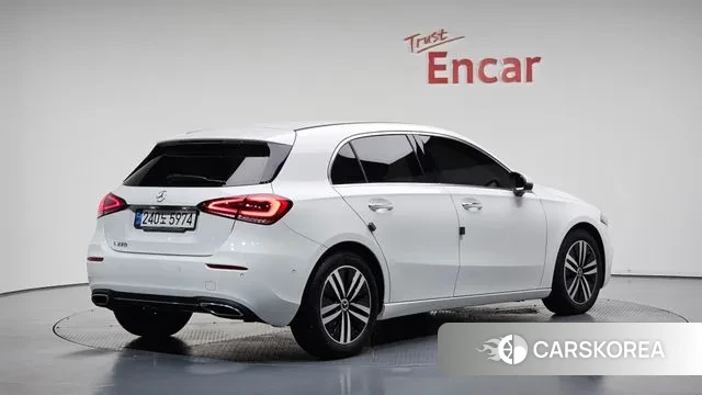 Mercedes-Benz A-Class W177 2021 Белый из Кореи