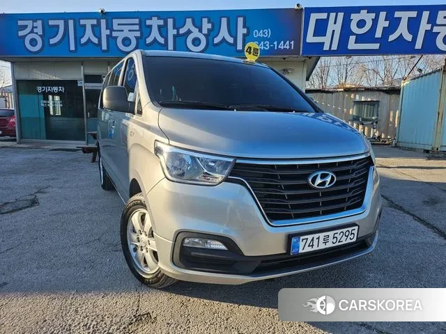 Hyundai The New Grand Starex 2019 Серебристо-серый из Кореи