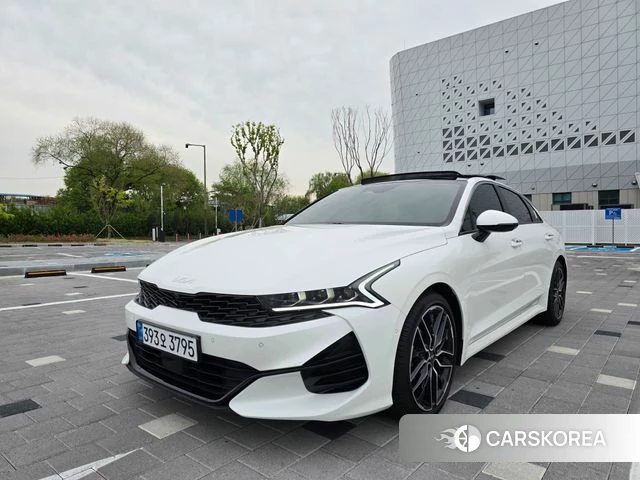Kia K5 3rd generation 2022 Белый из Кореи