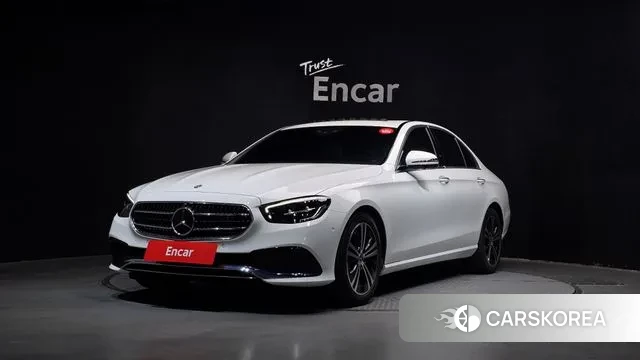 Mercedes-Benz E-Class W213 2022 Белый из Кореи